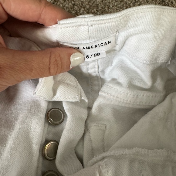 Size 6 Good American white jeans - Picture 2 of 3